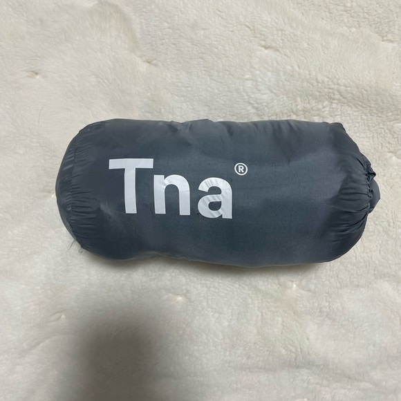 TNA-little puff jacket XS grey - Picture 3 of 5